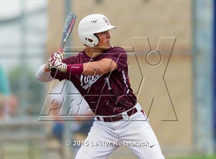 Thumbnail 3 in Alamo Heights vs. Dripping Springs (5A Regional Quarterfinals) photogallery.