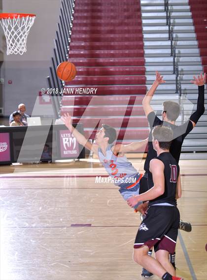 Thumbnail 3 in Woodcreek vs. Beverly Hills (Rancho Mirage Holiday Invitational) photogallery.