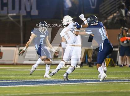 Thumbnail 3 in Eastside Catholic @ Valor Christian photogallery.