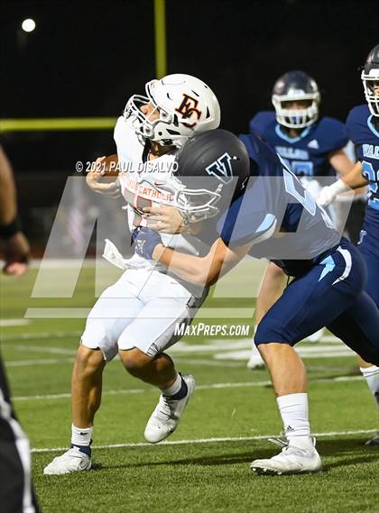 Thumbnail 1 in Eastside Catholic @ Valor Christian photogallery.