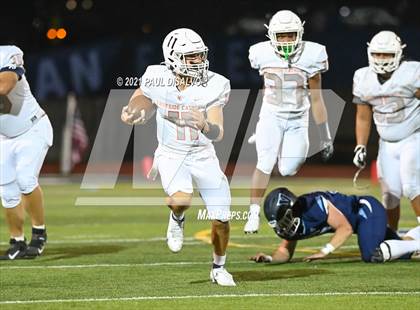Thumbnail 2 in Eastside Catholic @ Valor Christian photogallery.