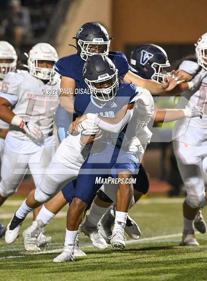Thumbnail 2 in Eastside Catholic @ Valor Christian photogallery.