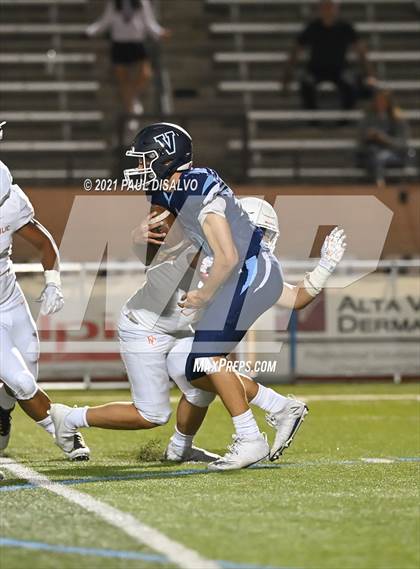 Thumbnail 2 in Eastside Catholic @ Valor Christian photogallery.