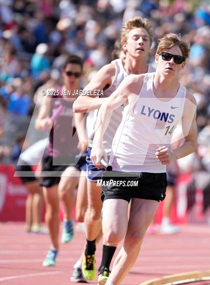 Thumbnail 2 in CHSAA Final 2A (4x800 Relay) photogallery.