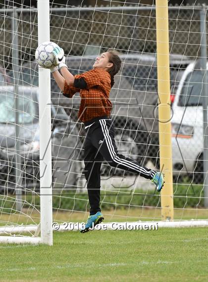 Thumbnail 2 in Lee [Robert E.] vs John Paul II (SAISD Tournament) photogallery.