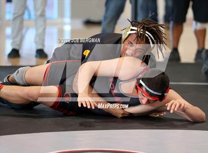 Thumbnail 3 in CIF-CS D5 Section Quarterfinals photogallery.