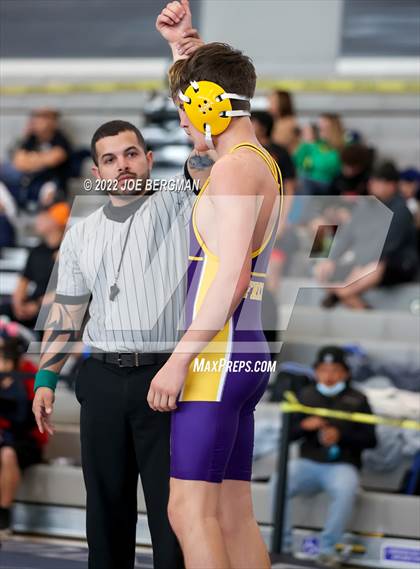 Thumbnail 1 in CIF-CS D5 Section Quarterfinals photogallery.