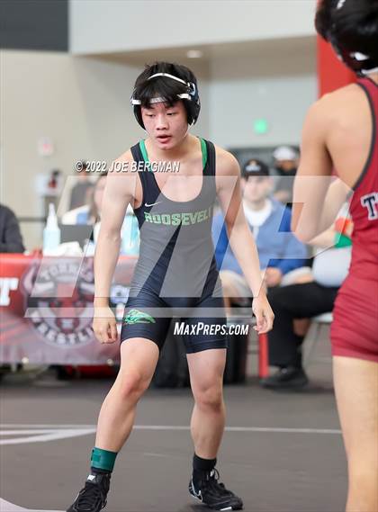Thumbnail 2 in CIF-CS D5 Section Quarterfinals photogallery.