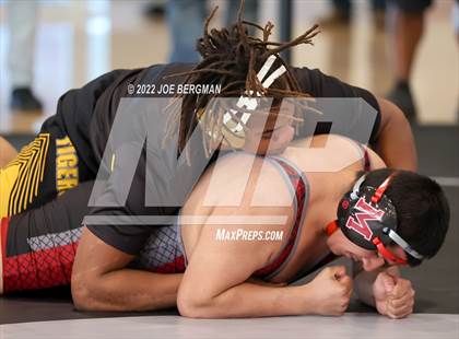Thumbnail 1 in CIF-CS D5 Section Quarterfinals photogallery.