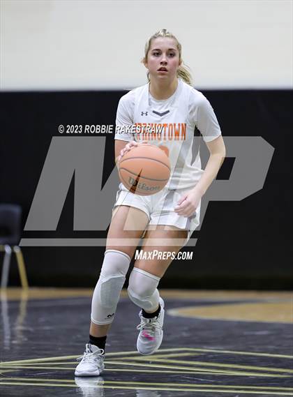 Thumbnail 2 in Springtown vs. Chapel Hill (Kaufman Holiday Tournament) photogallery.