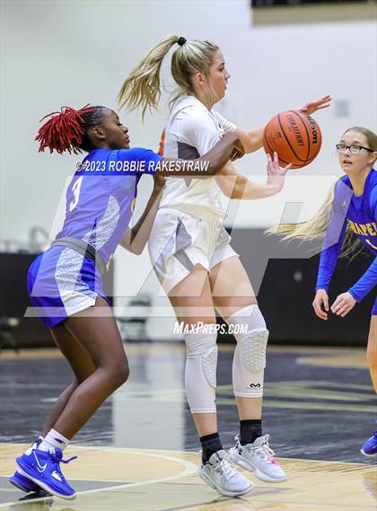 Thumbnail 1 in Springtown vs. Chapel Hill (Kaufman Holiday Tournament) photogallery.
