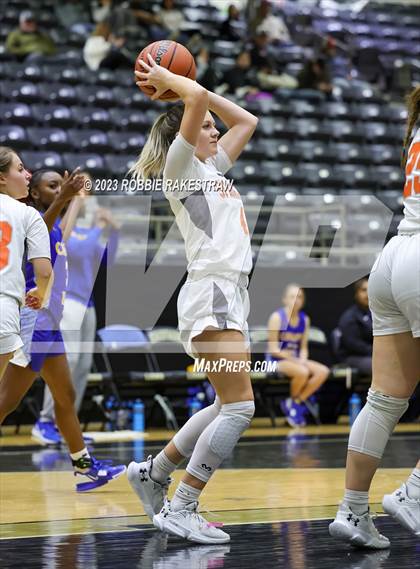 Thumbnail 1 in Springtown vs. Chapel Hill (Kaufman Holiday Tournament) photogallery.