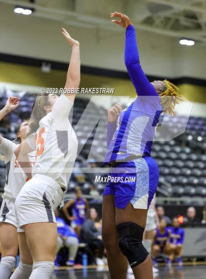 Thumbnail 3 in Springtown vs. Chapel Hill (Kaufman Holiday Tournament) photogallery.