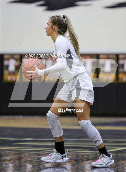 Thumbnail 1 in Springtown vs. Chapel Hill (Kaufman Holiday Tournament) photogallery.