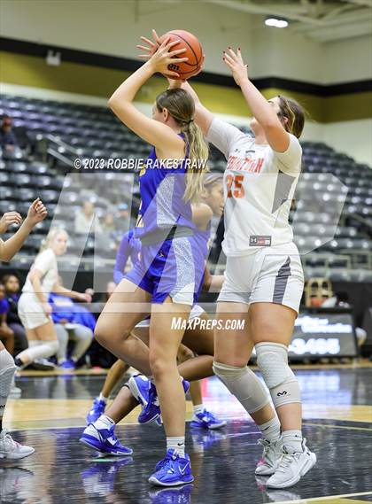 Thumbnail 1 in Springtown vs. Chapel Hill (Kaufman Holiday Tournament) photogallery.