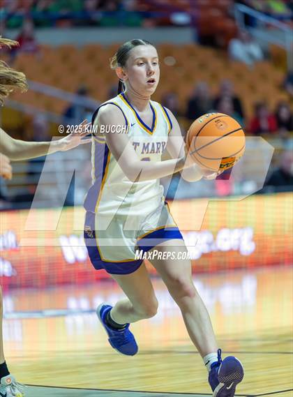 Thumbnail 2 in St. Marys vs. Charleston Catholic (WVSSAC Class AA State Tournament Semifinal) photogallery.
