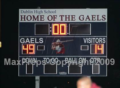 Thumbnail 3 in Pittsburg vs. De La Salle (CIF NCS D1 Final) photogallery.