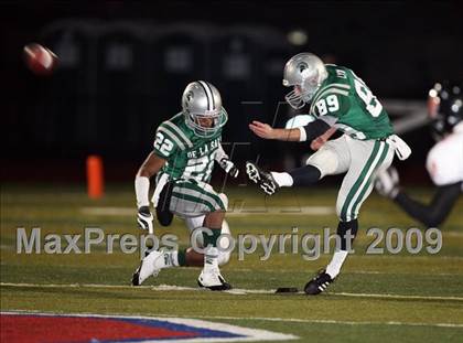 Thumbnail 2 in Pittsburg vs. De La Salle (CIF NCS D1 Final) photogallery.