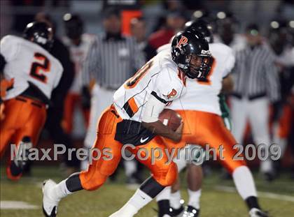 Thumbnail 3 in Pittsburg vs. De La Salle (CIF NCS D1 Final) photogallery.