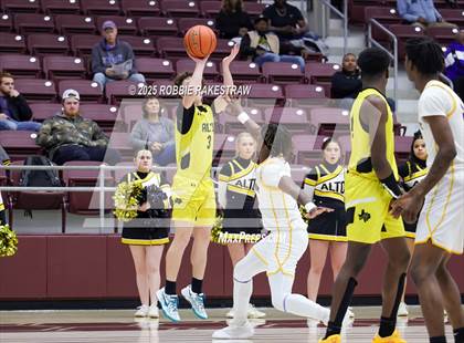 Thumbnail 3 in Alto @ Big Sandy (UIL 2A D II Bi-District Playoff) photogallery.