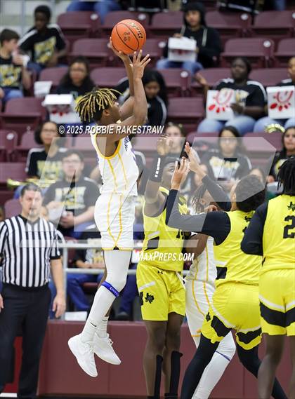 Thumbnail 2 in Alto @ Big Sandy (UIL 2A D II Bi-District Playoff) photogallery.