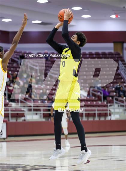 Thumbnail 1 in Alto @ Big Sandy (UIL 2A D II Bi-District Playoff) photogallery.