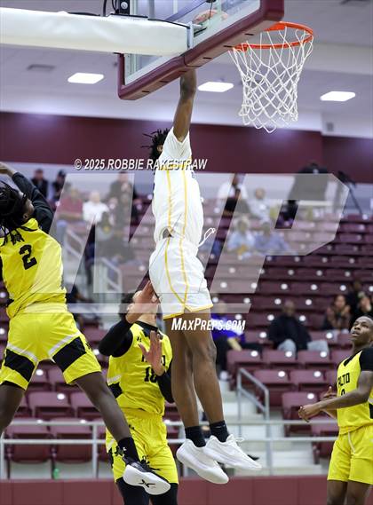 Thumbnail 1 in Alto @ Big Sandy (UIL 2A D II Bi-District Playoff) photogallery.