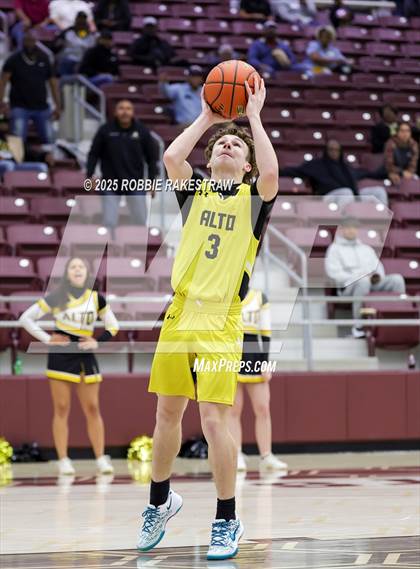 Thumbnail 3 in Alto @ Big Sandy (UIL 2A D II Bi-District Playoff) photogallery.