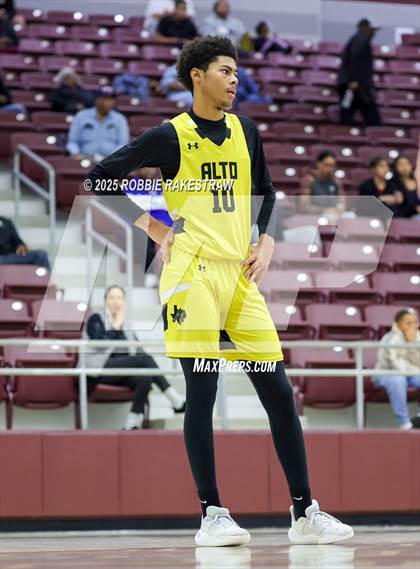 Thumbnail 3 in Alto @ Big Sandy (UIL 2A D II Bi-District Playoff) photogallery.