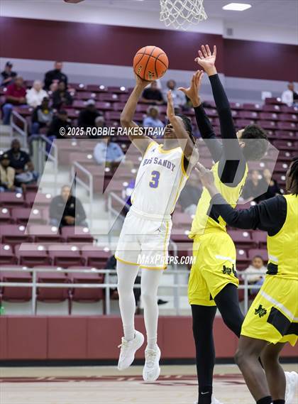 Thumbnail 1 in Alto @ Big Sandy (UIL 2A D II Bi-District Playoff) photogallery.
