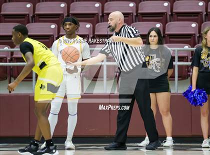 Thumbnail 3 in Alto @ Big Sandy (UIL 2A D II Bi-District Playoff) photogallery.