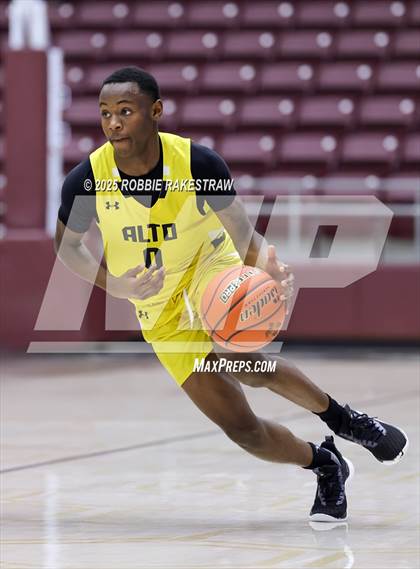 Thumbnail 1 in Alto @ Big Sandy (UIL 2A D II Bi-District Playoff) photogallery.