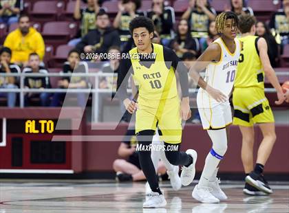 Thumbnail 2 in Alto @ Big Sandy (UIL 2A D II Bi-District Playoff) photogallery.