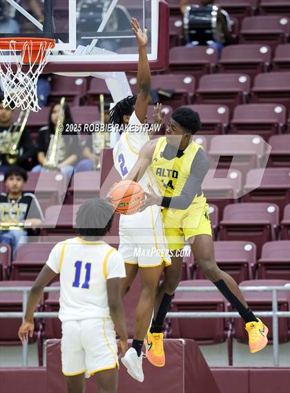 Thumbnail 3 in Alto @ Big Sandy (UIL 2A D II Bi-District Playoff) photogallery.