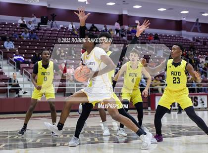 Thumbnail 1 in Alto @ Big Sandy (UIL 2A D II Bi-District Playoff) photogallery.