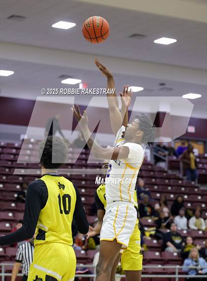 Thumbnail 2 in Alto @ Big Sandy (UIL 2A D II Bi-District Playoff) photogallery.
