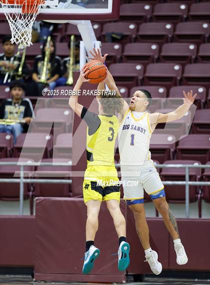 Thumbnail 1 in Alto @ Big Sandy (UIL 2A D II Bi-District Playoff) photogallery.