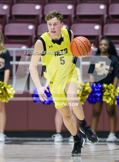 Thumbnail 3 in Alto @ Big Sandy (UIL 2A D II Bi-District Playoff) photogallery.