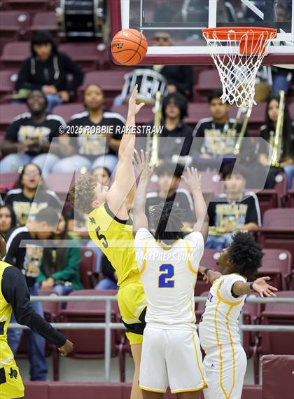 Thumbnail 1 in Alto @ Big Sandy (UIL 2A D II Bi-District Playoff) photogallery.