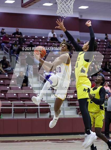 Thumbnail 2 in Alto @ Big Sandy (UIL 2A D II Bi-District Playoff) photogallery.