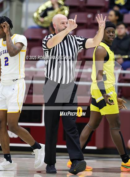 Thumbnail 3 in Alto @ Big Sandy (UIL 2A D II Bi-District Playoff) photogallery.