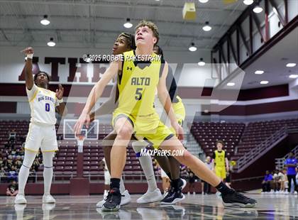 Thumbnail 1 in Alto @ Big Sandy (UIL 2A D II Bi-District Playoff) photogallery.