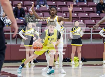 Thumbnail 3 in Alto @ Big Sandy (UIL 2A D II Bi-District Playoff) photogallery.