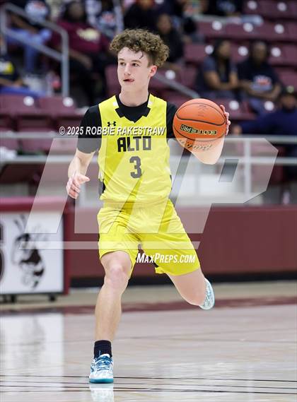 Thumbnail 2 in Alto @ Big Sandy (UIL 2A D II Bi-District Playoff) photogallery.
