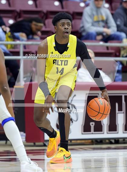 Thumbnail 3 in Alto @ Big Sandy (UIL 2A D II Bi-District Playoff) photogallery.