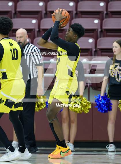 Thumbnail 1 in Alto @ Big Sandy (UIL 2A D II Bi-District Playoff) photogallery.