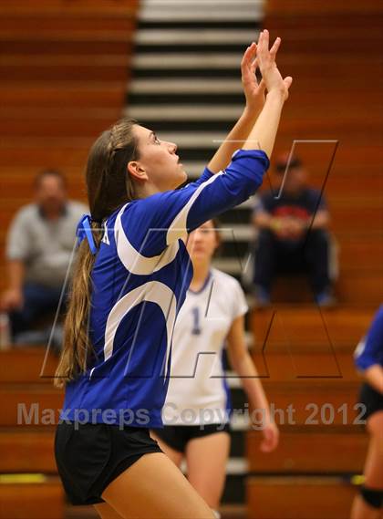 Thumbnail 2 in Pacifica Christian vs. Rolling Hills Prep (CIF SS 4A Final) photogallery.