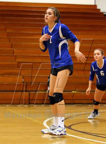 Thumbnail 2 in Pacifica Christian vs. Rolling Hills Prep (CIF SS 4A Final) photogallery.