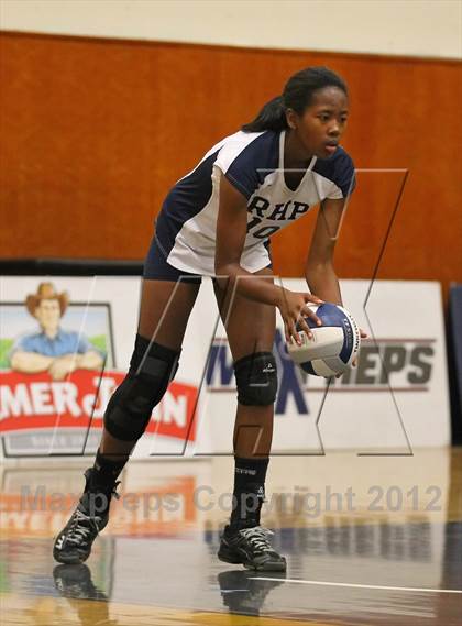 Thumbnail 2 in Pacifica Christian vs. Rolling Hills Prep (CIF SS 4A Final) photogallery.