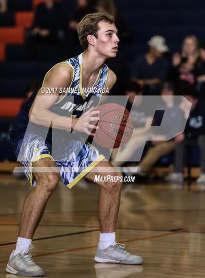 Thumbnail 1 in Notre Dame (SO) vs Chaminade photogallery.